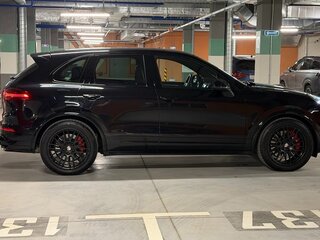 2015 Porsche Cayenne GTS II Рестайлинг (958), чёрный, 3300000 рублей, вид 2