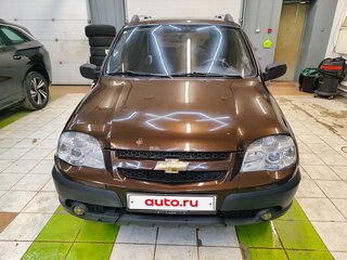 2011 Chevrolet Niva I Рестайлинг, красный, 550000 рублей, вид 2