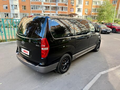 2012 Hyundai H-1 II, чёрный, 1595000 рублей, вид 4