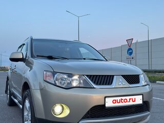2008 Mitsubishi Outlander II, бежевый, 849999 рублей, вид 3