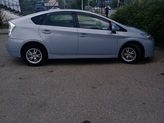 2010 Toyota Prius III (XW30), голубой, 1350000 рублей, вид 5