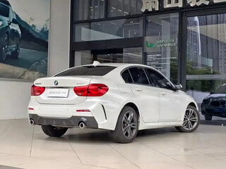 2022 BMW 1 серии 120i III (F52) Рестайлинг, белый, 1282000 рублей, вид 3