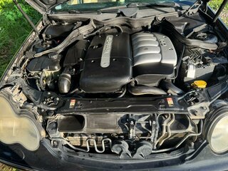 2001 Mercedes-Benz C-Класс 220 II (W203), чёрный, 699000 рублей, вид 5