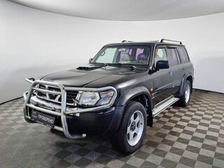 Nissan Patrol V (Y61)