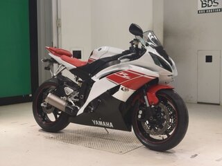 2010 Yamaha YZF-R6, белый, 800000 рублей, вид 3