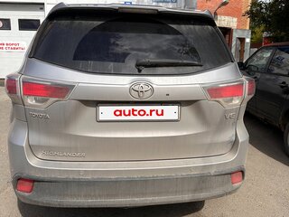 2015 Toyota Highlander III (XU50), серебристый, 3500000 рублей, вид 3