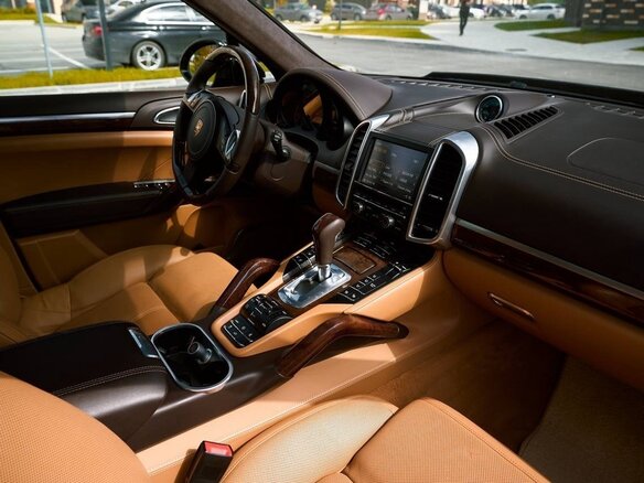 2011 Porsche Cayenne Turbo II (958), чёрный, 2300000 рублей - вид 9