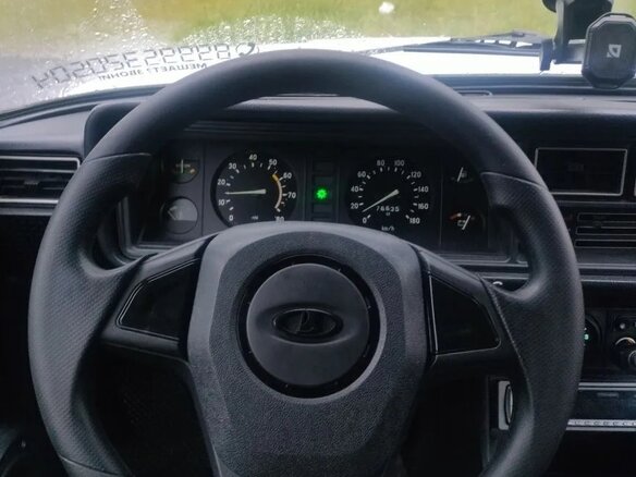 2010 Lada (ВАЗ) 2107, белый, 320000 рублей - вид 4