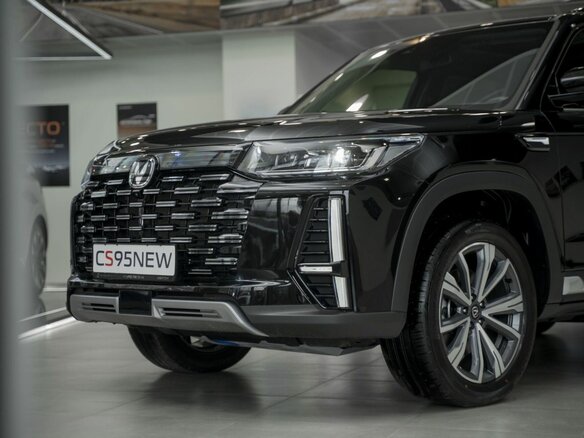 2025 Changan CS95 I Рестайлинг 2, чёрный - вид 9