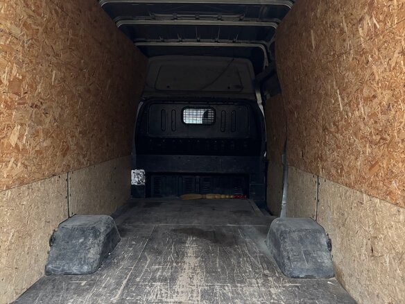 2011 Ford Transit, бежевый, 999999 рублей - вид 4