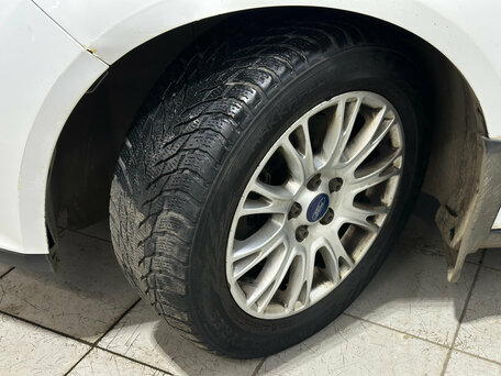 2011 Ford Focus III, белый, 590000 рублей, вид 5