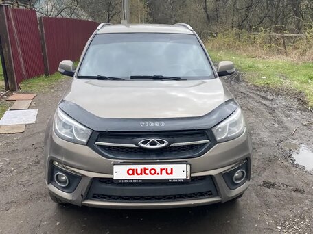 2018 Chery Tiggo 3 I, золотистый, 650000 рублей, вид 1