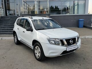 2014 Nissan Terrano III (D10), белый, 685000 рублей, вид 3