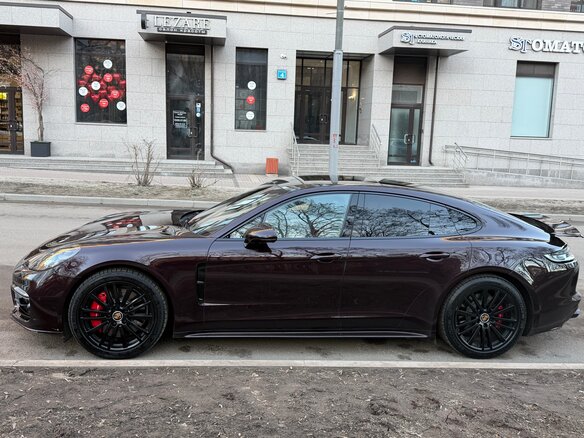 2021 Porsche Panamera GTS II Рестайлинг, фиолетовый, 13200000 рублей - вид 2