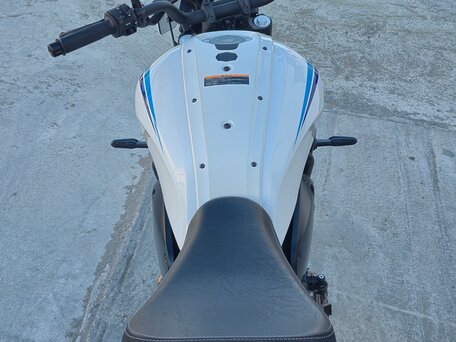 2023 Yamaha XSR700, белый, 900000 рублей, вид 5