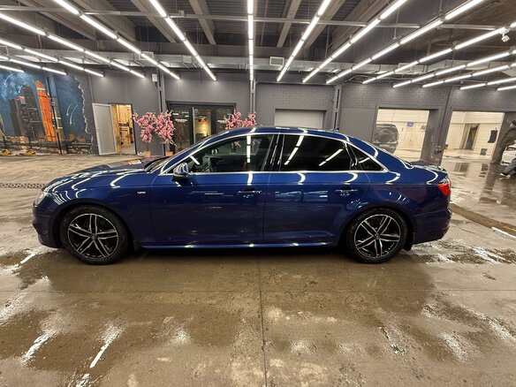 2017 Audi A4 V (B9), синий, 1950000 рублей - вид 5