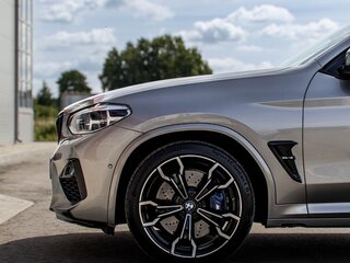 2021 BMW X4 M Competition I (F98), серый, 6700000 рублей, вид 3