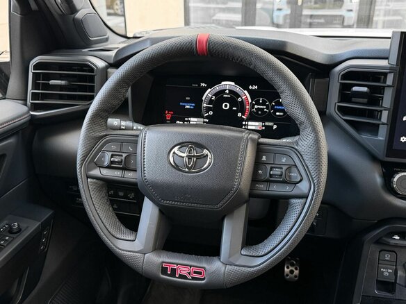 2025 Toyota Sequoia III, белый, 14990000 рублей - вид 17