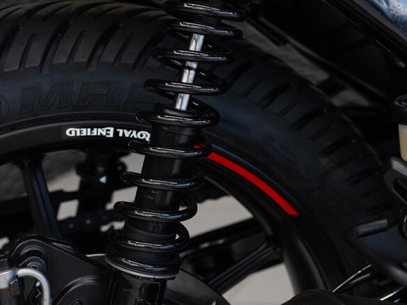 2026 Royal Enfield Hunter, красный, 439000 рублей - вид 17