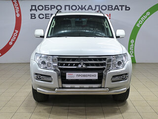 2014 Mitsubishi Pajero IV Рестайлинг 2, белый, 2244000 рублей, вид 2