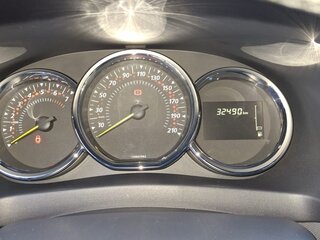 2020 Renault Logan II Рестайлинг, белый, 1000000 рублей, вид 5