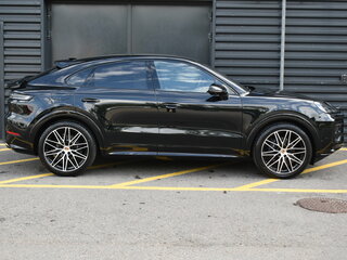 2026 Porsche Cayenne Coupé III Рестайлинг, чёрный, 20390000 рублей, вид 2
