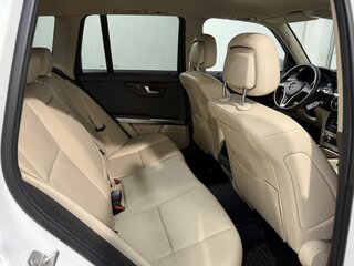 2012 Mercedes-Benz GLK-Класс 300 I (X204) Рестайлинг, белый, 1799800 рублей, вид 4