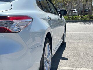 2019 Toyota Camry VIII (XV70), белый, 2920000 рублей, вид 2