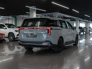 2026 Kia Carnival IV Рестайлинг, серый, 7300000 рублей, вид 5