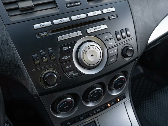 2009 Mazda 3 II (BL), белый - вид 11