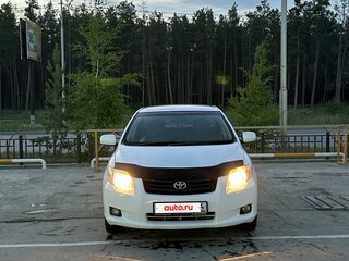 2012 Toyota Corolla Axio X (E140, E150) Рестайлинг, белый, 700000 рублей, вид 4