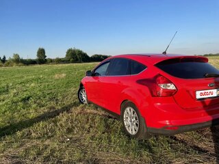 2013 Ford Focus III, красный, 700000 рублей, вид 4