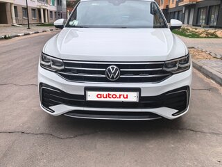 2021 Volkswagen Tiguan II Рестайлинг, белый, 3249000 рублей, вид 1