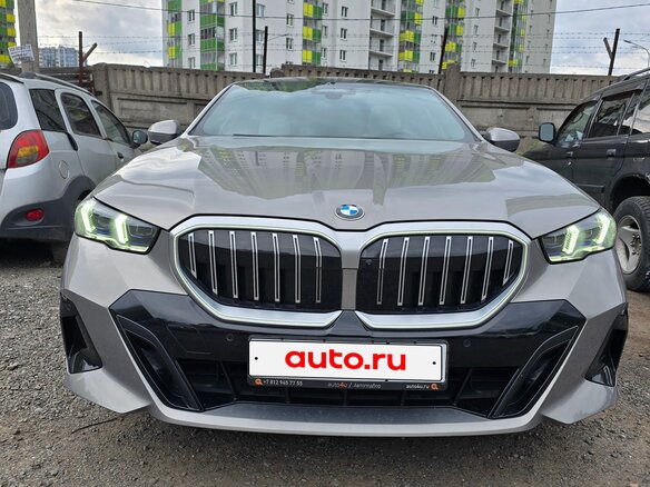 2024 BMW 5 серии 523d VIII (G60/G61/G68), серый, 7089000 рублей - вид 4