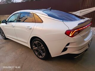2020 Kia K5 III, белый, 3050000 рублей, вид 4