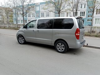 2012 Hyundai Grand Starex I, серебристый, 2100000 рублей, вид 4
