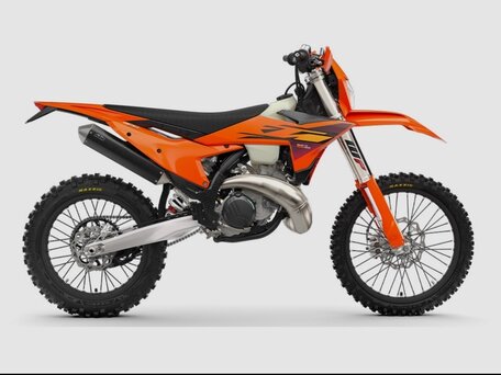 2026 KTM 300 EXC, оранжевый, 1020000 рублей, вид 1