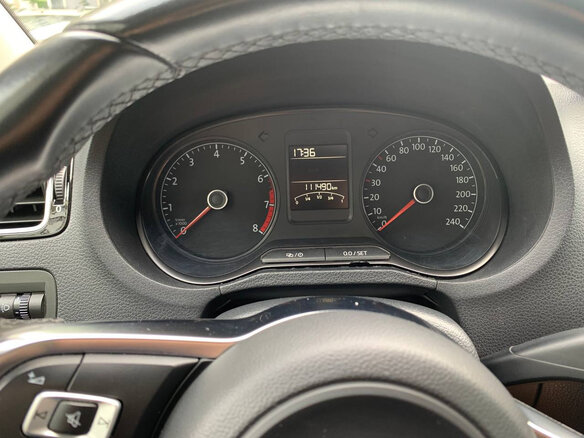 2018 Volkswagen Polo V Рестайлинг, чёрный, 1340000 рублей - вид 21
