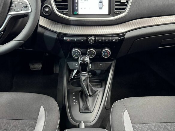 2026 Lada (ВАЗ) Vesta I Рестайлинг (NG), серебристый - вид 1