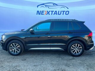 2020 Volkswagen Tiguan II, чёрный, 2597500 рублей, вид 2