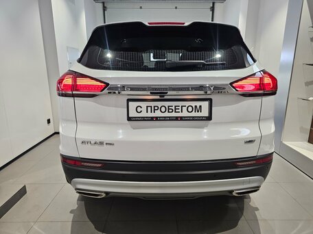 2023 Geely Atlas Pro, белый, 2019000 рублей, вид 5