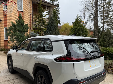2026 Toyota RAV4 VI (XA60), белый, 4100000 рублей, вид 5
