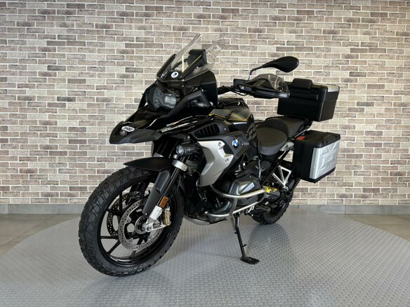 2020 BMW R 1250 GS, чёрный, 1467000 рублей - вид 1