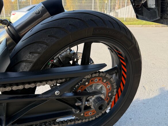 2012 KTM 690 Duke, белый, 425000 рублей - вид 5