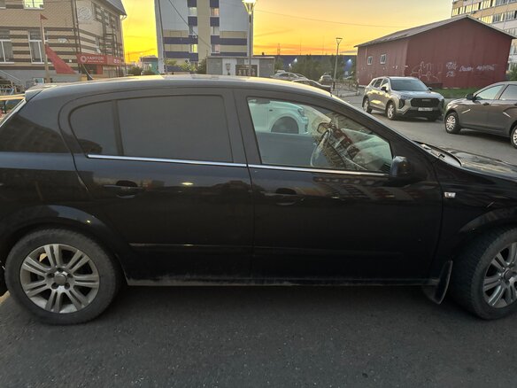 2007 Opel Astra H Рестайлинг, чёрный, 440000 рублей - вид 3