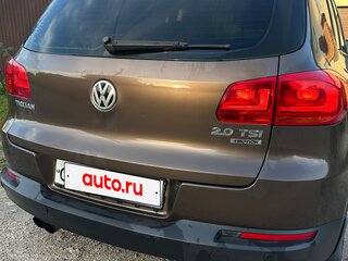 2015 Volkswagen Tiguan I Рестайлинг, коричневый, 1560000 рублей, вид 3
