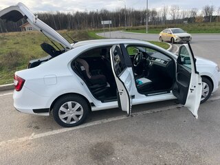 2019 Skoda Rapid I Рестайлинг, белый, 1100000 рублей, вид 5