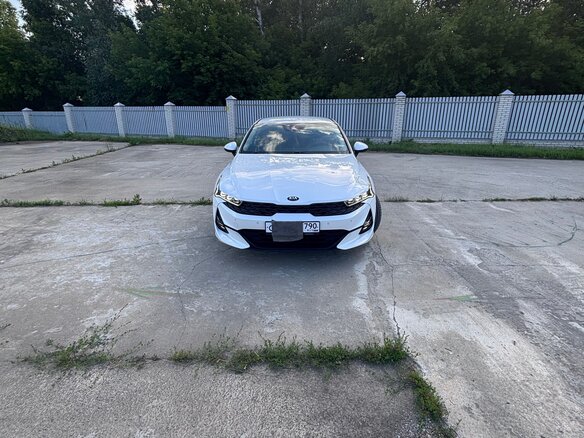 2021 Kia K5 III, жёлтый, 1799000 рублей - вид 14