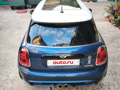 2017 Mini Hatch Cooper S III (F55/F56), синий, 1750000 рублей, вид 4