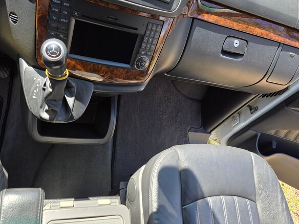 2013 Mercedes-Benz Viano Long L2 I (W639) Рестайлинг, белый, 2650000 рублей - вид 27